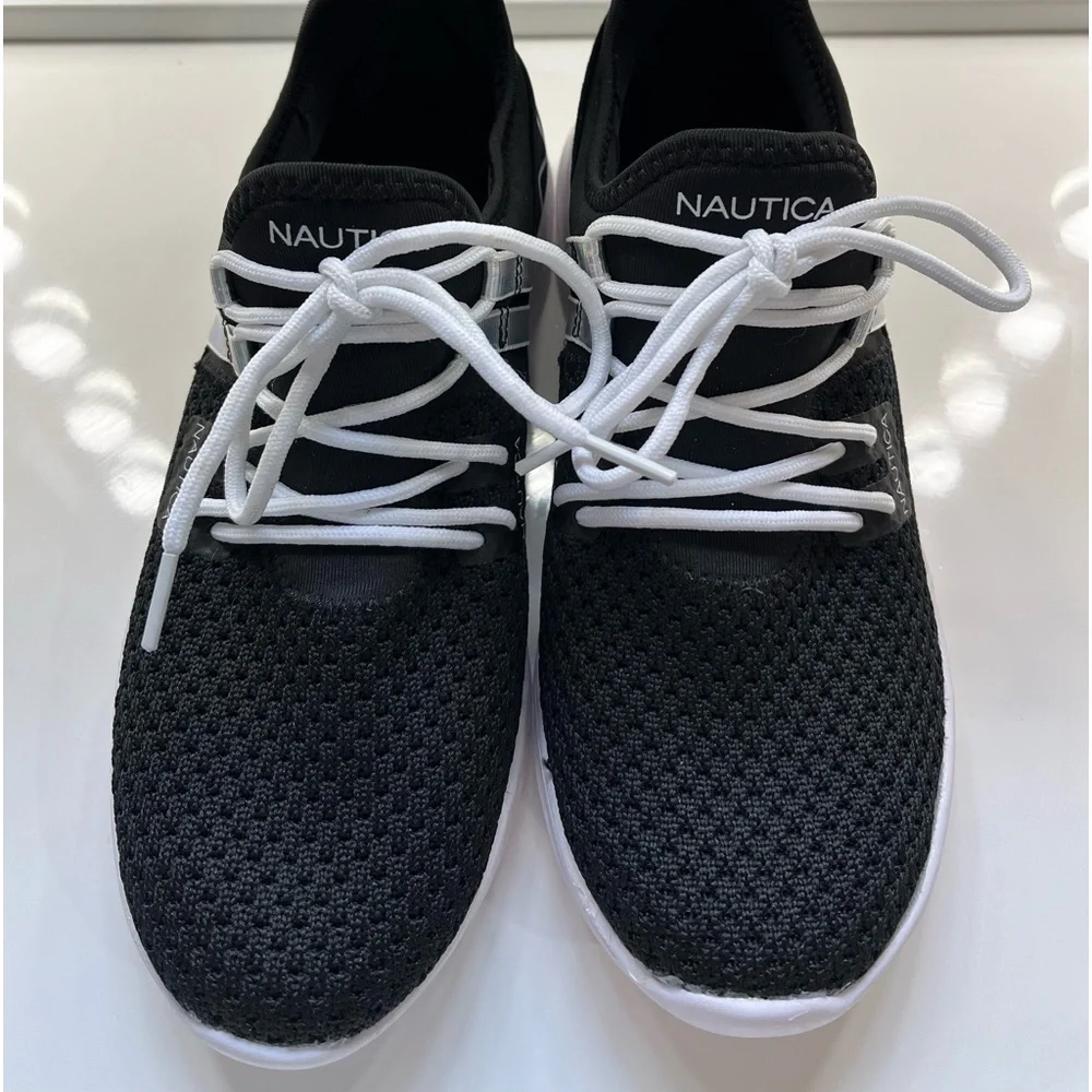 Nautica Women Sneaker Lace-Up Jogger Running Shoe, Black & White Silver, 7.5 - Picture 6 of 10